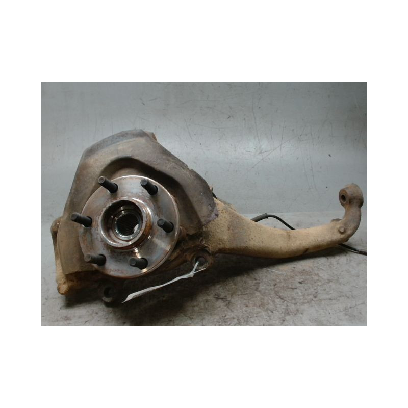 PIVOT AVANT GAUCHE NISSAN NAVARA DOUBLE CABINE