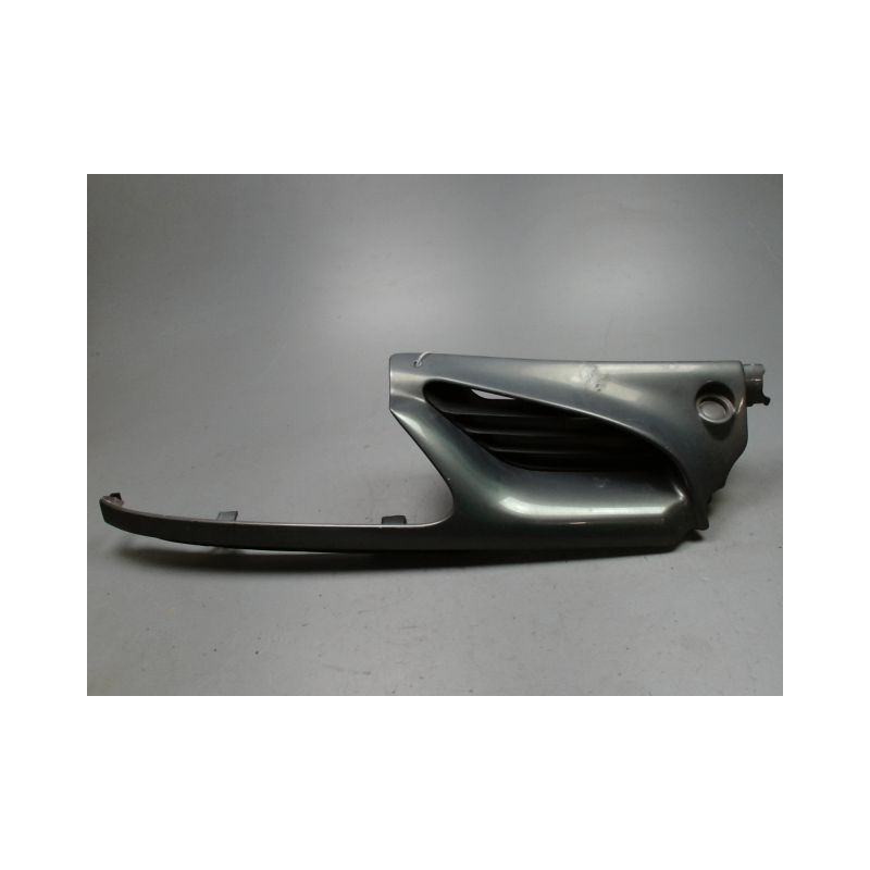 GRILLE CALANDRE DROIT RENAULT SCENIC PH1 96-99