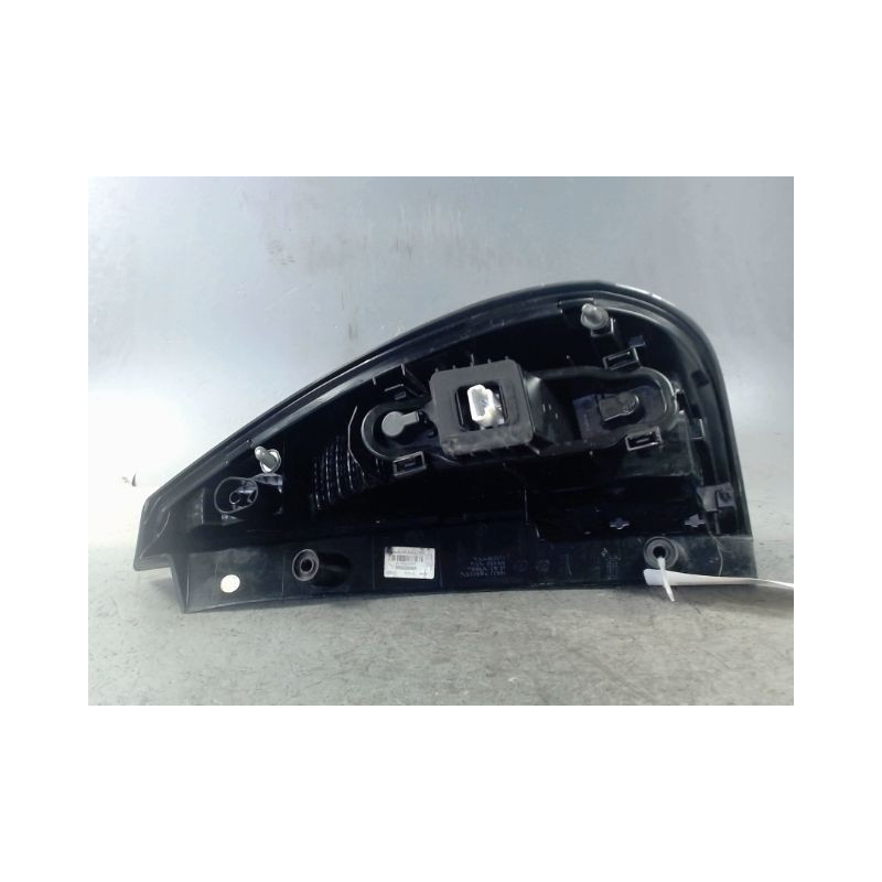 FEU ARRIERE GAUCHE  RENAULT SCENIC III 2009-