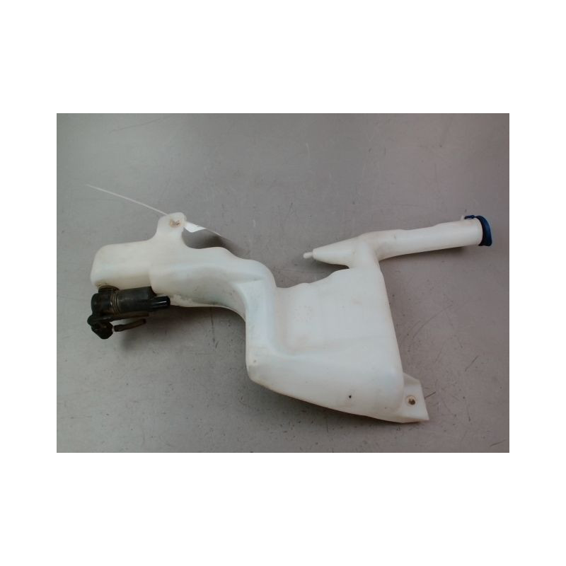 RESERVOIR LAVE-GLACE AVANT FORD FIESTA VI Phase 1 2008-2012