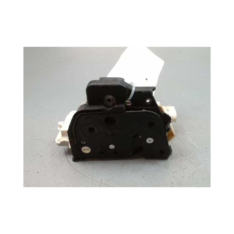 SYSTEME CONDAMNATION AVANT DROIT AUDI A6 2004-