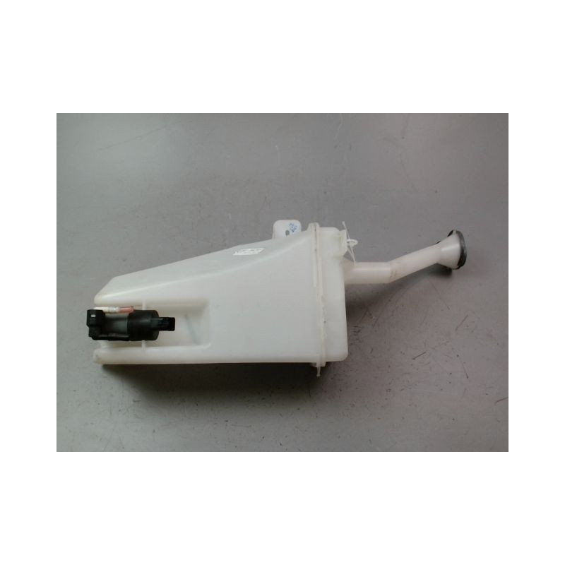 RESERVOIR LAVE-GLACE AVANT NISSAN MICRA 2009-