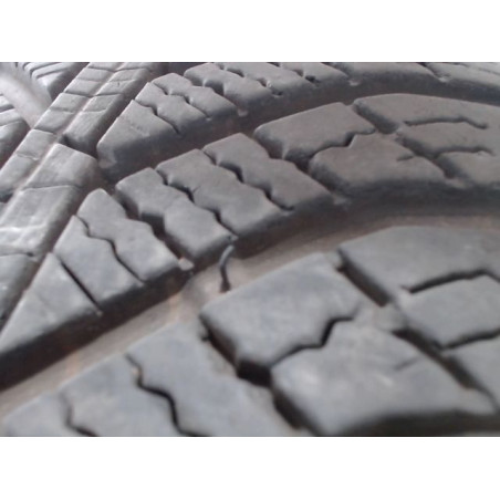 Paire de pneus KUMHO SOLUS 4S HA31 185 55 16 87 V