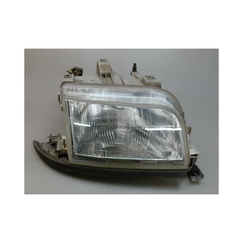 PHARE DROIT RENAULT CLIO