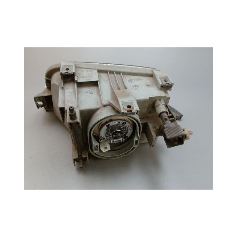PHARE DROIT RENAULT CLIO