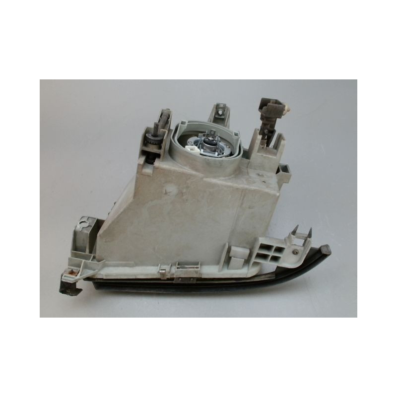 PHARE DROIT RENAULT CLIO