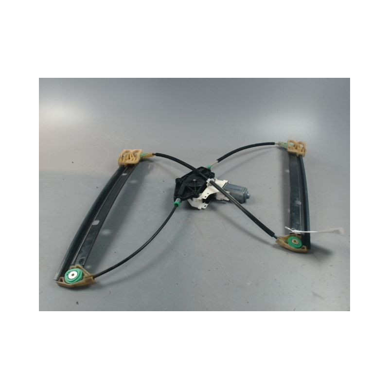 MECANISME+MOTEUR LEVE-GLACE AVANT GAUCHE AUDI A4 2008-