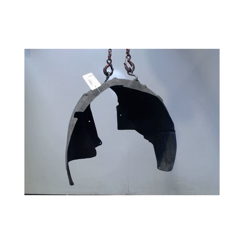 PARE-BOUE ARRIERE DROIT FORD FOCUS 98-04