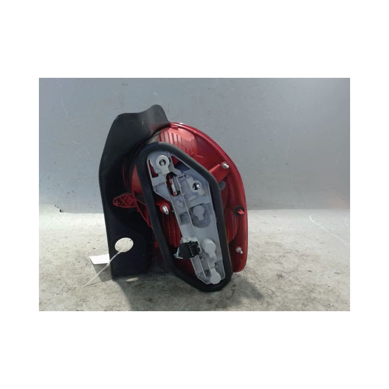 FEU ARRIERE GAUCHE  RENAULT MODUS 2004-2007
