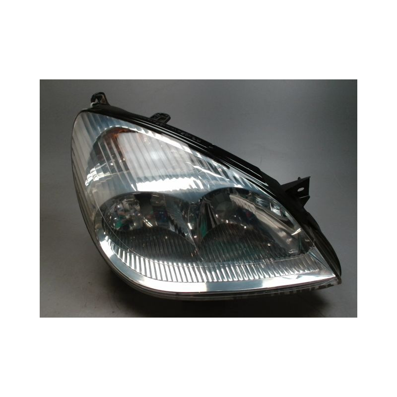 PHARE DROIT CITROEN C5 2001-2004