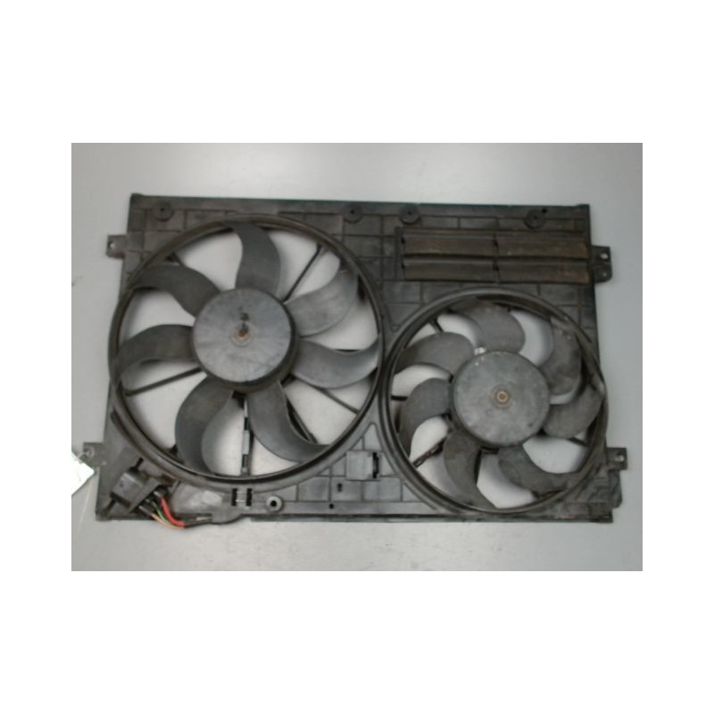 MOTEUR VENTILATEUR RADIATEUR VOLKSWAGEN PASSAT SW 2005-