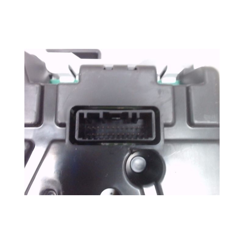 BLOC COMPTEURS RENAULT CAPTUR