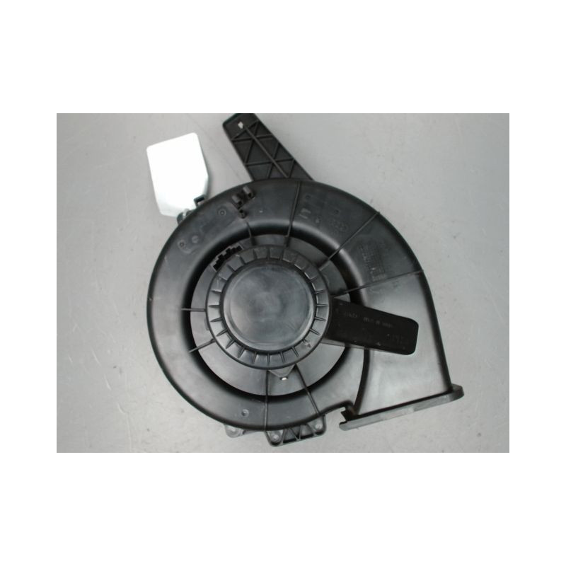 MOTEUR VENTILATEUR CHAUFFAGE VOLKSWAGEN POLO 2005-