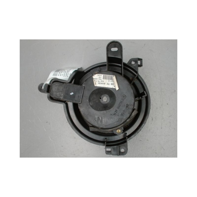 MOTEUR VENTILATEUR CHAUFFAGE PEUGEOT PARTNER -2002