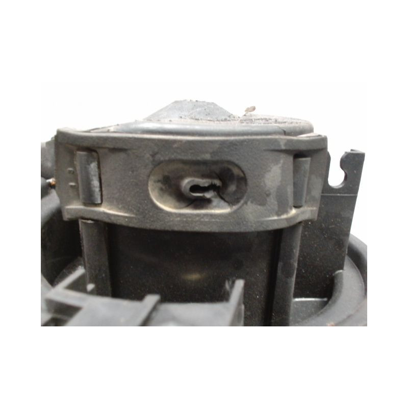 MOTEUR VENTILATEUR CHAUFFAGE PEUGEOT PARTNER -2002