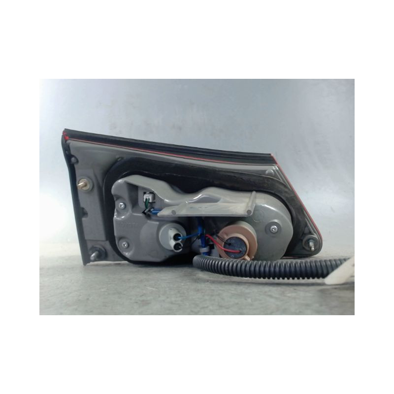 FEU ARRIERE INTERIEUR DROIT LEXUS IS 2006-