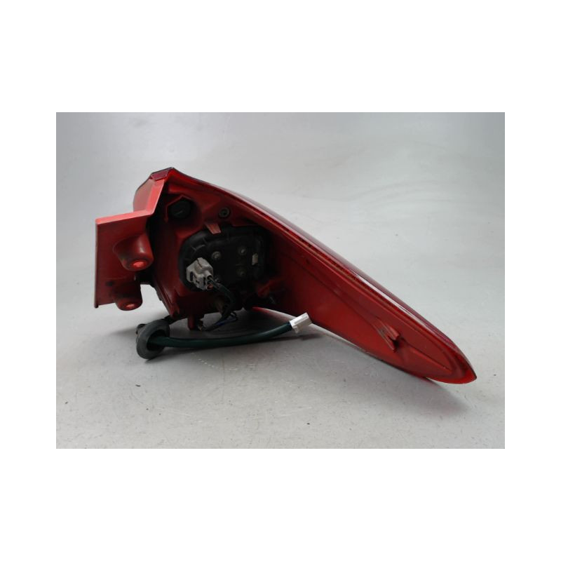 FEU ARRIERE GAUCHE  TOYOTA AURIS 2010-