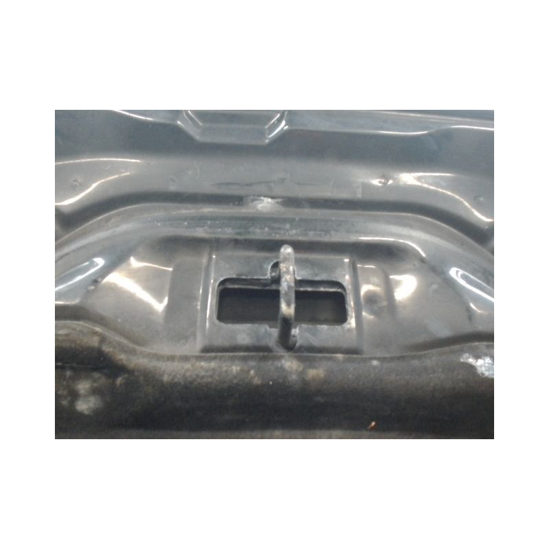 CAPOT VOLKSWAGEN PASSAT BERL. IV Phase 2 (3B) 2000-2005