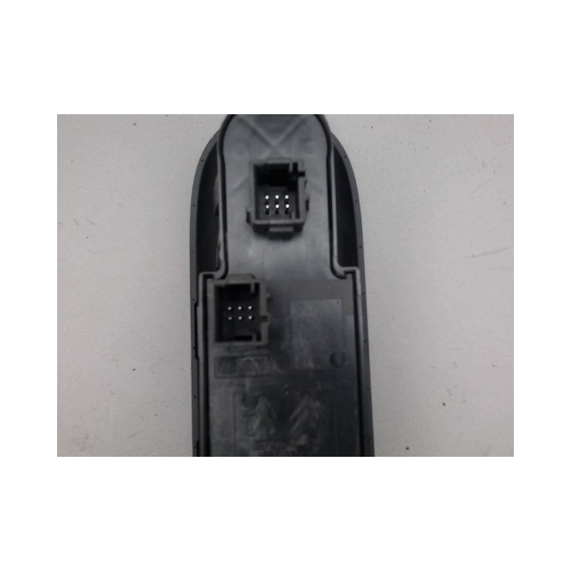 COMMANDE LEVE-GLACE PORTE AVG PEUGEOT 3008