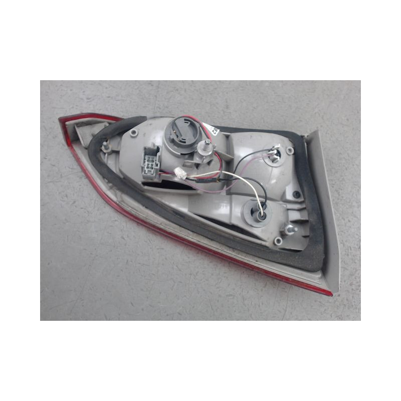 FEU ARRIERE INTERIEUR DROIT FORD FOCUS