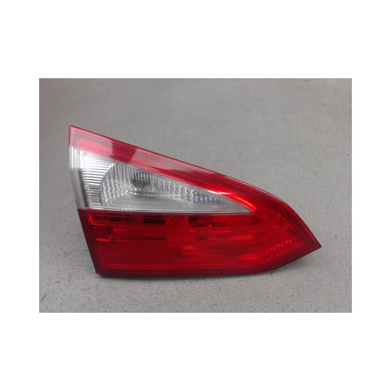 FEU ARRIERE INTERIEUR GAUCHE FORD FOCUS