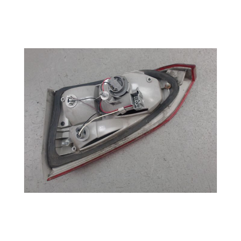 FEU ARRIERE INTERIEUR GAUCHE FORD FOCUS