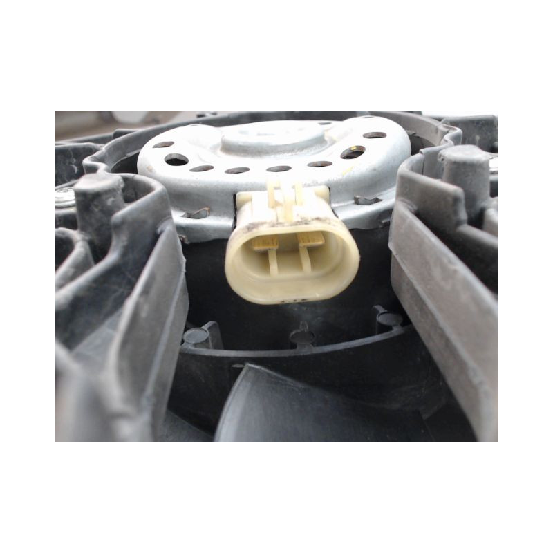 MOTEUR VENTILATEUR RADIATEUR OPEL COMBO