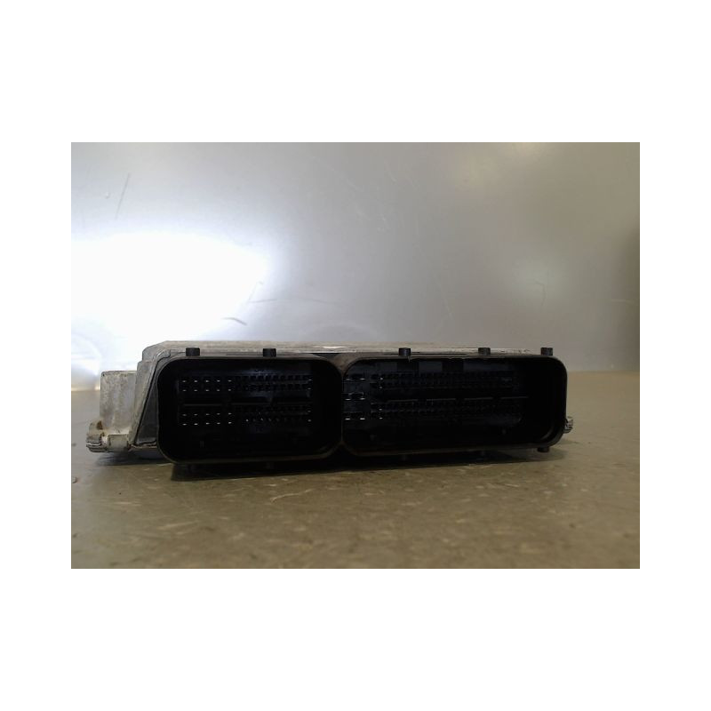 CALCULATEUR MOTEUR VOLKSWAGEN GOLF