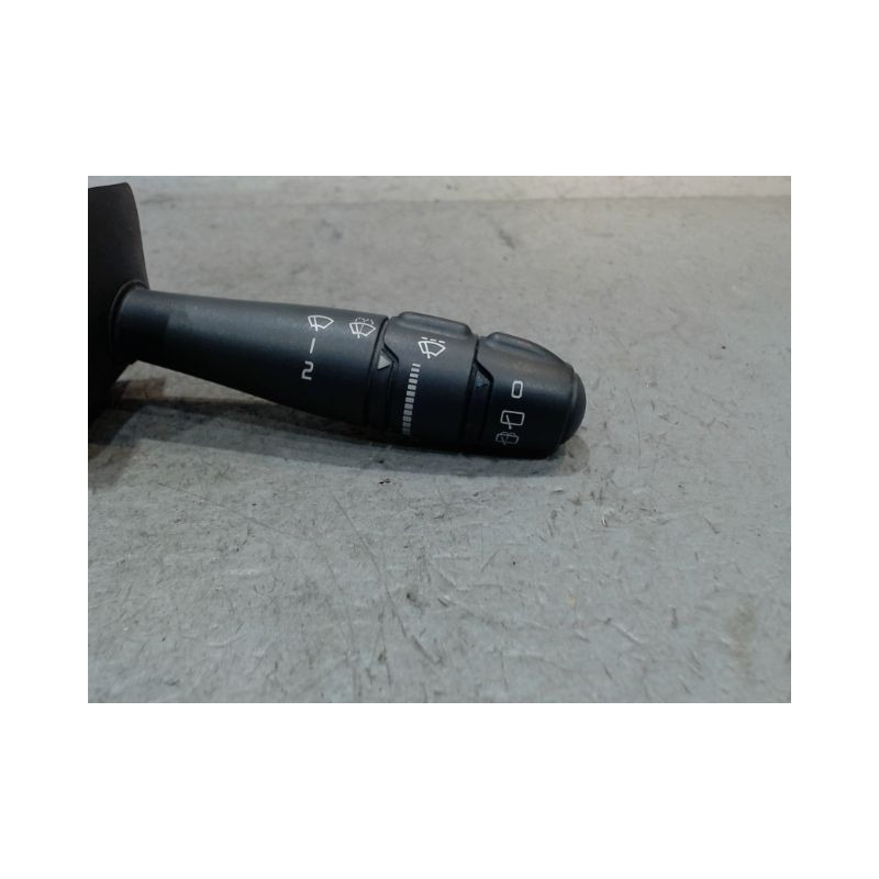 COMMANDE ESSUIE GLACE RENAULT MEGANE