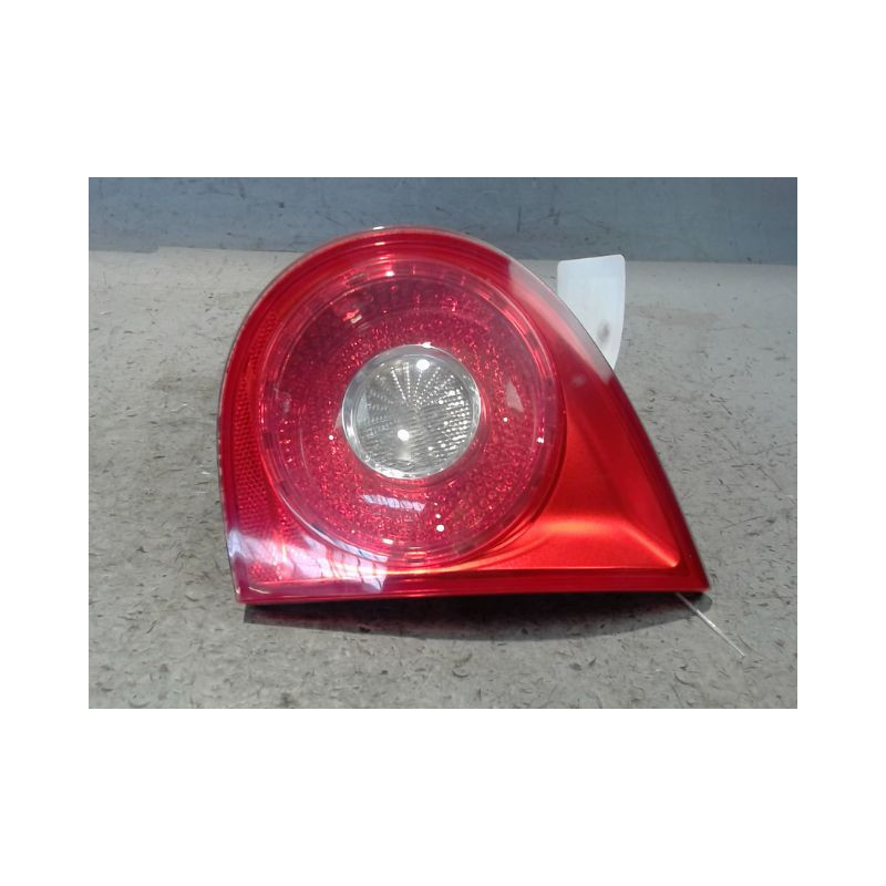 FEU ARRIERE INTERIEUR DROIT VOLKSWAGEN GOLF V 2003-2009