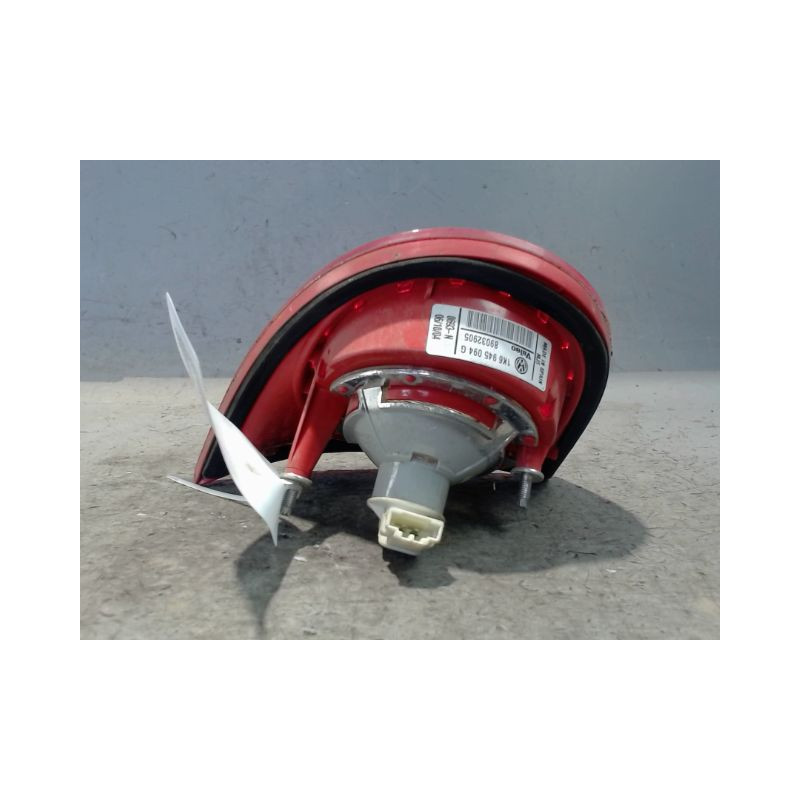 FEU ARRIERE INTERIEUR DROIT VOLKSWAGEN GOLF V 2003-2009
