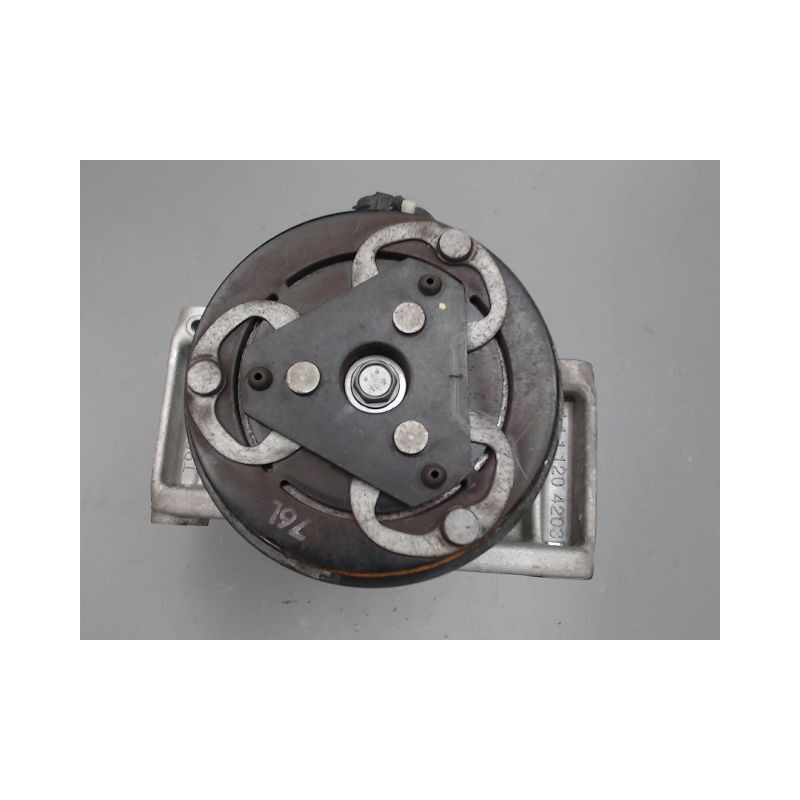 COMPRESSEUR AIR CONDITIONNE NISSAN MICRA