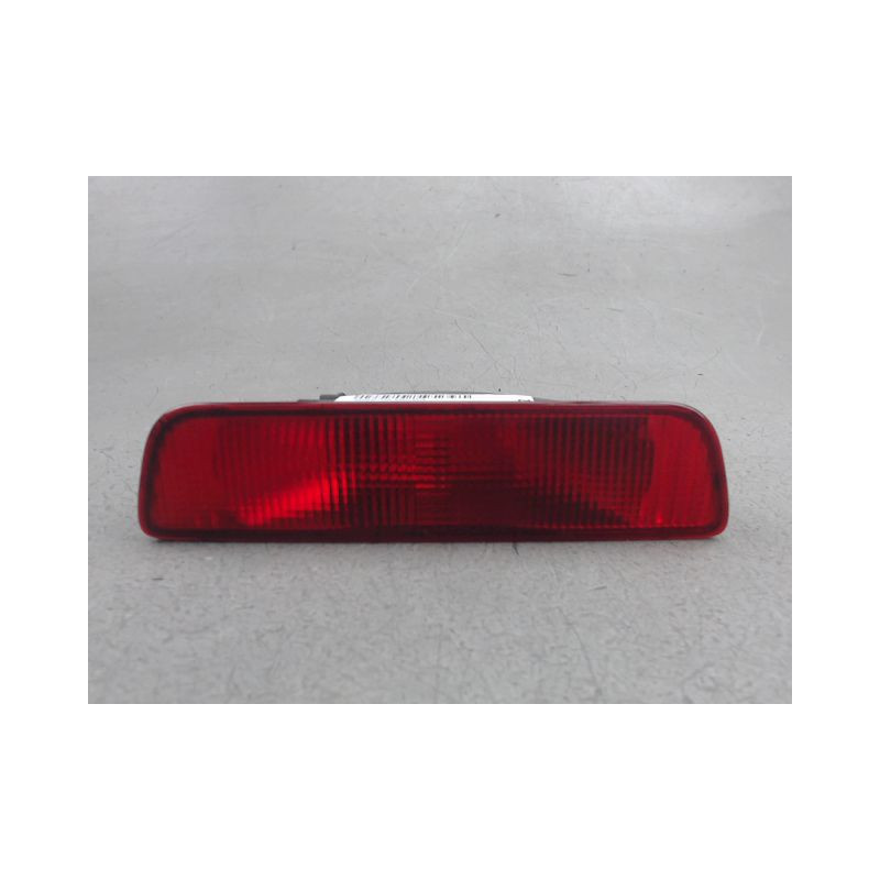 FEU BROUILLARD CENTRAL ARRIERE NISSAN MICRA