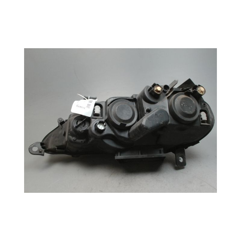 PHARE DROIT ALFA ROMEO 147 2004-