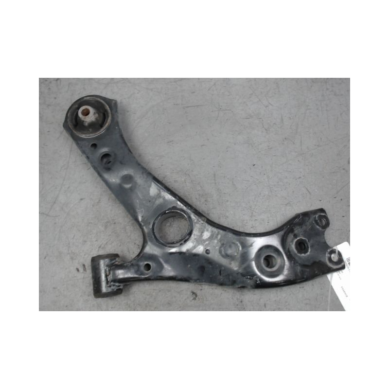 TRIANGLE INFERIEUR AVANT GAUCHE TOYOTA C-HR