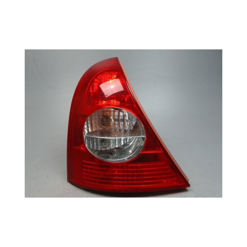 FEU ARRIERE GAUCHE  RENAULT CLIO II PH.2 01-06