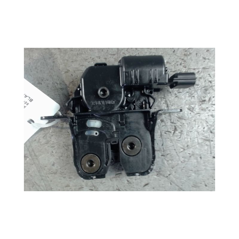 SERRURE HAYON  RENAULT MEGANE III 2008-