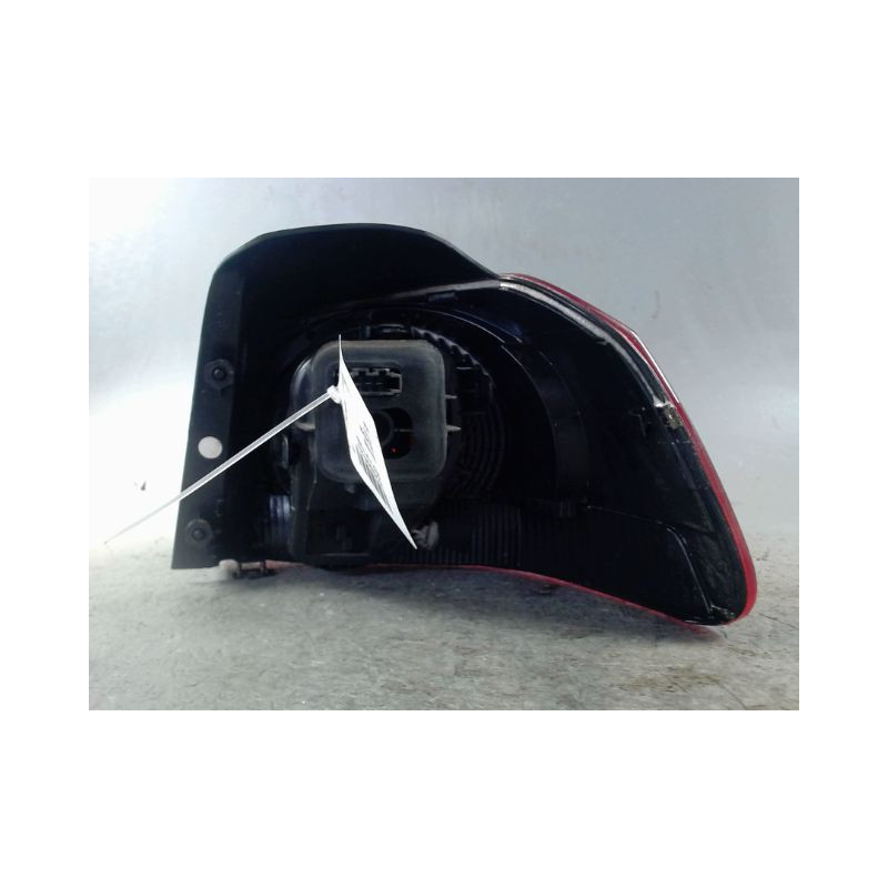 FEU ARRIERE GAUCHE  VOLKSWAGEN GOLF VI 2008-
