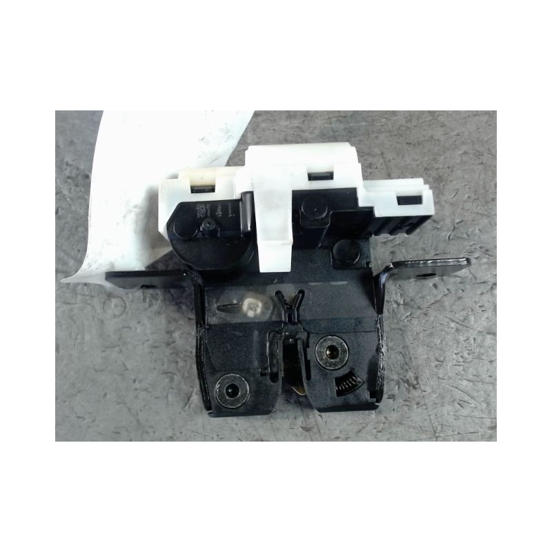 SERRURE COFFRE ARRIERE RENAULT MEGANE II PH1 02-05