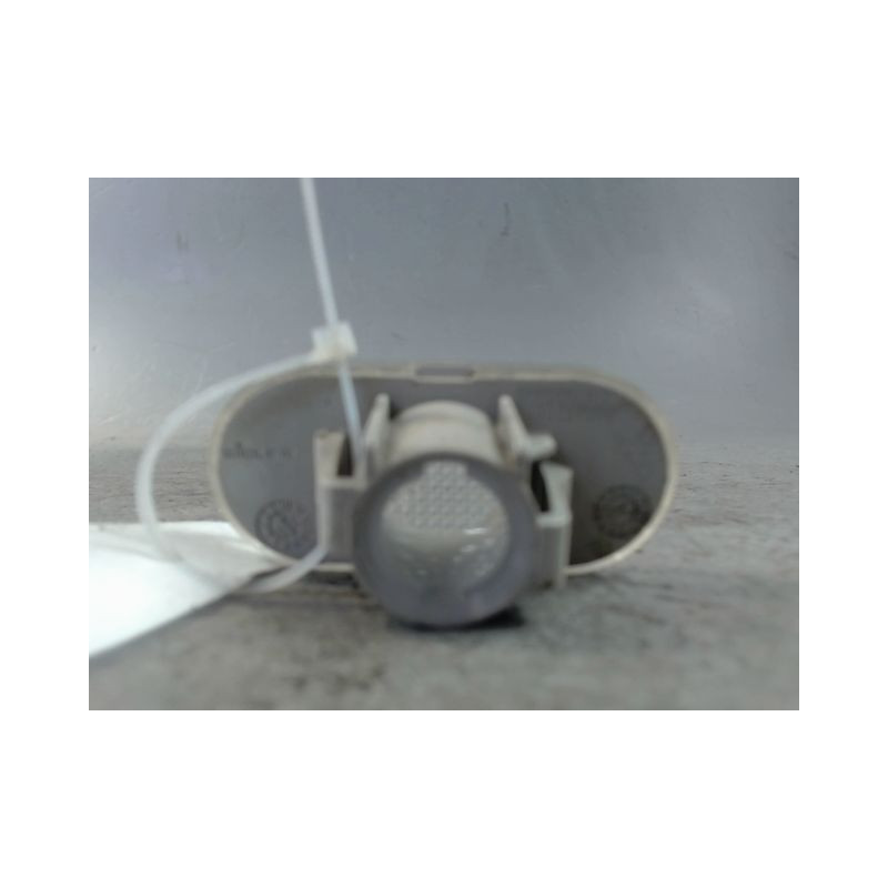 REPETITEUR AILE DROIT RENAULT TWINGO PH.3 2000-2007
