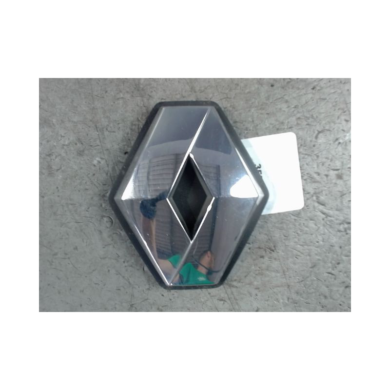SIGLE CALANDRE RENAULT SCENIC III 2009-