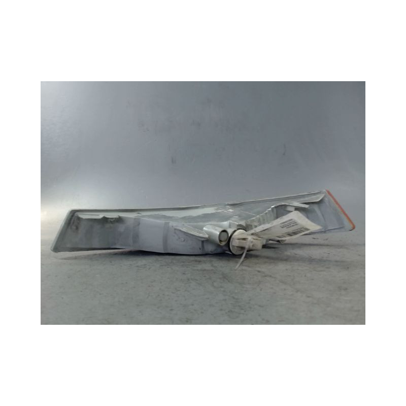 CLIGNOTANT DROIT RENAULT TRAFIC