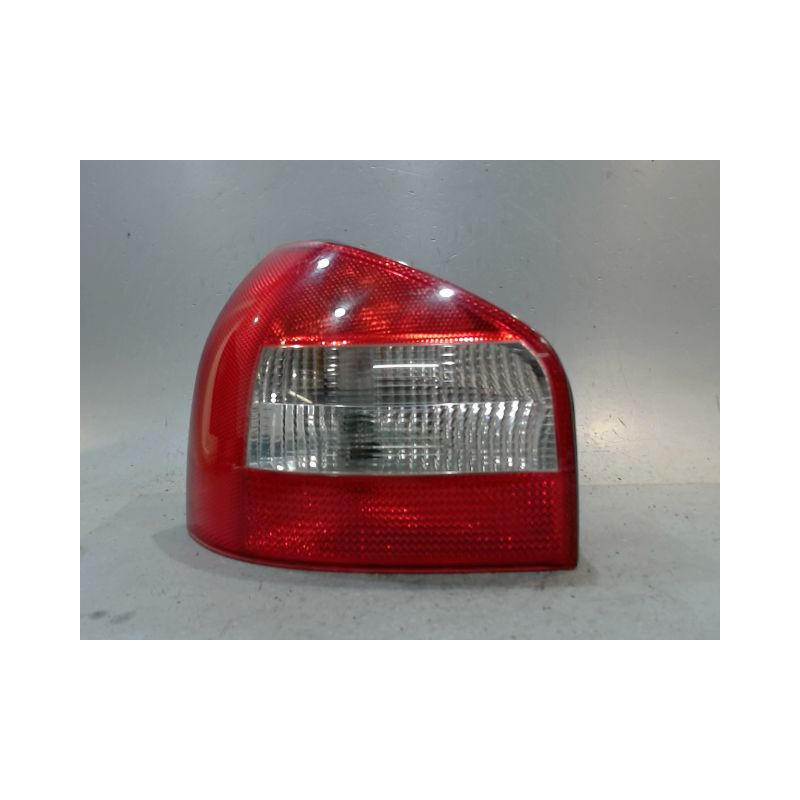 FEU ARRIERE GAUCHE  AUDI A3