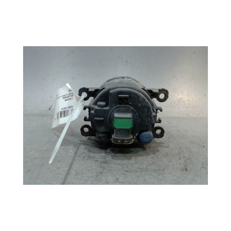 PHARE ANTIBROUILLARD AVANT DROIT FORD FIESTA