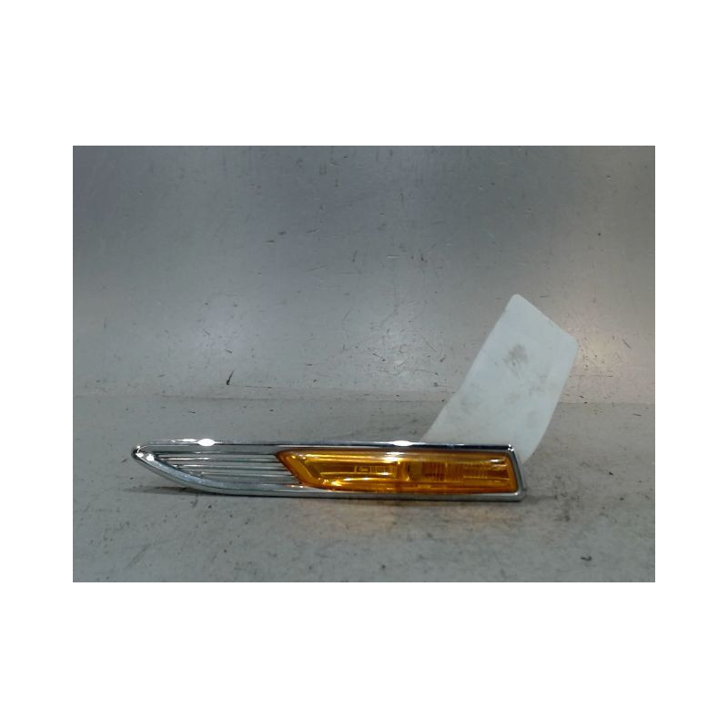 REPETITEUR AILE GAUCHE FORD MONDEO
