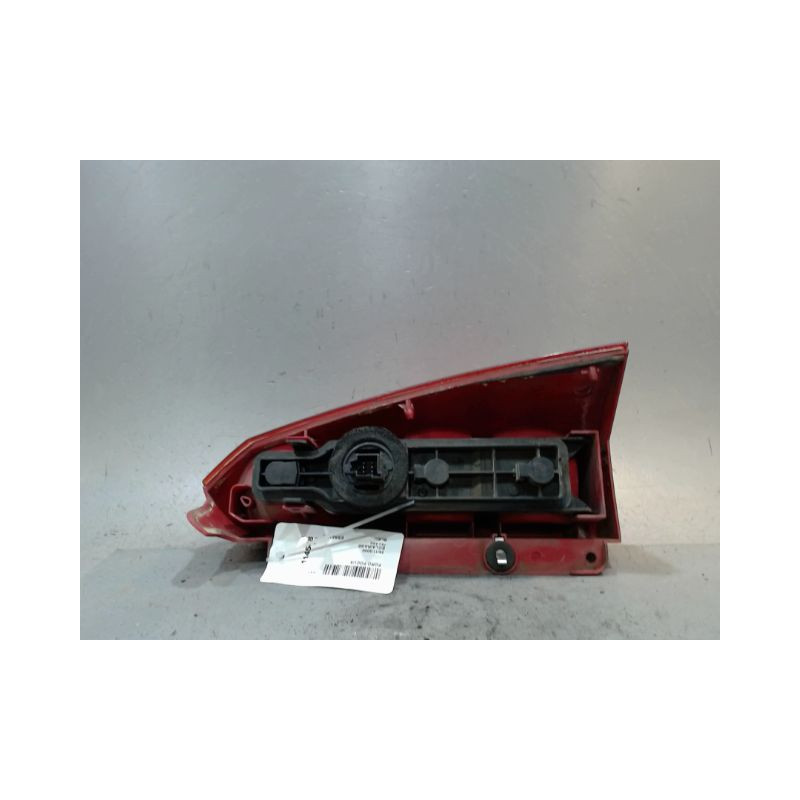 FEU ARRIERE GAUCHE  FORD FOCUS