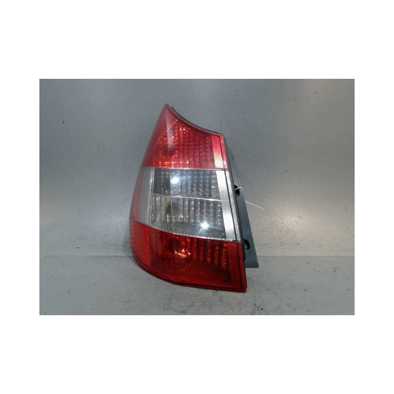 FEU ARRIERE GAUCHE  RENAULT MEGANE