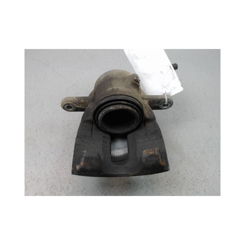 ETRIER DE FREIN AVANT DROIT NISSAN NOTE
