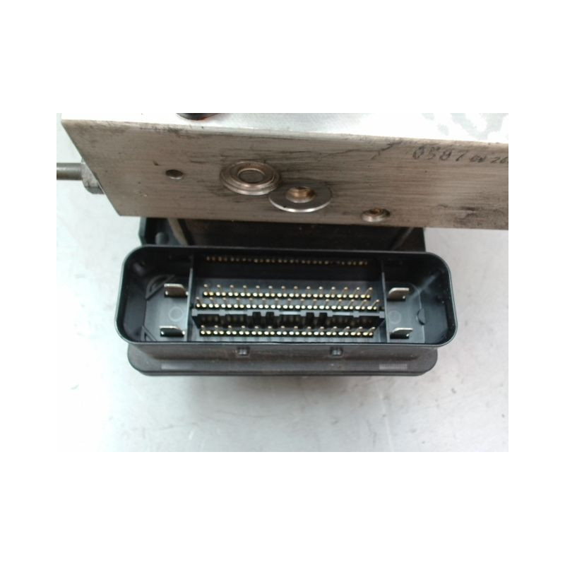 UNITE HYDRAULIQUE ABS MERCEDES CLASSE C BERL. II Phase 1 (203) 2000-2004