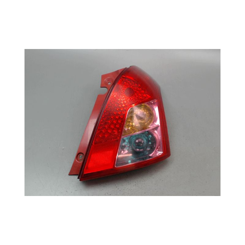 FEU ARRIERE DROIT SUZUKI SWIFT III 2005-2011